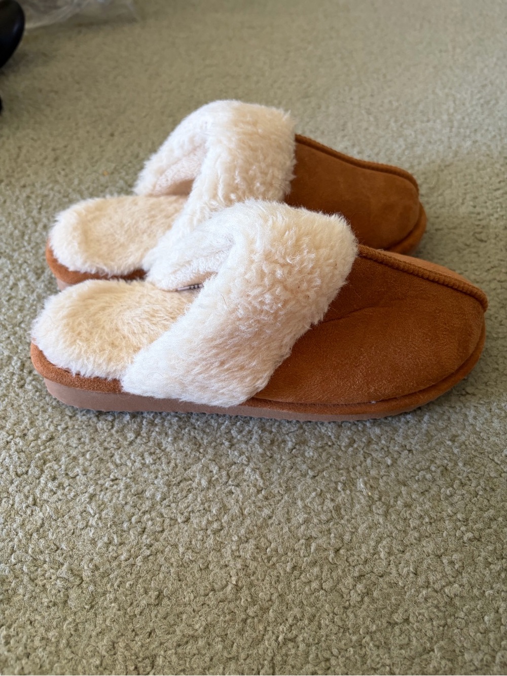 Cozy Slippers - Picture 4 of 5
